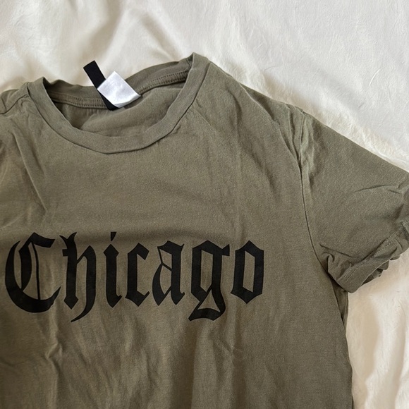 Olive Green 'Chicago' Graphic T-Shirt - Picture 2 of 6